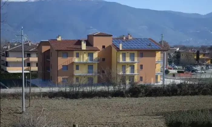 Rexer-Castel-Ritaldi-Vendesi-appartamento-in-Via-Luigi-Einaudi-a-CASTEL-RITALDI-PG-Terrazzo