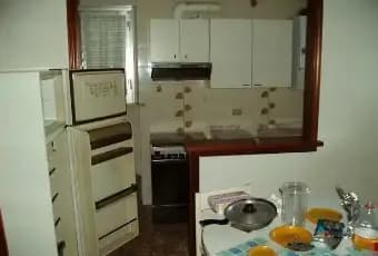 Rexer-Morro-dAlba-Vendesi-appartamento-in-Via-Andrea-Costa-a-MORRO-DALBA-Cucina