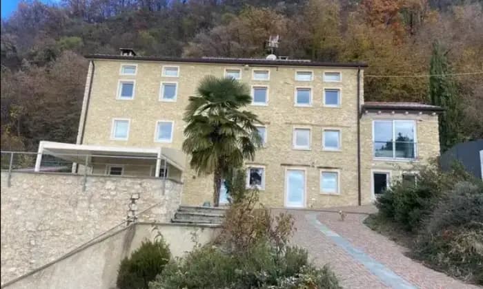 Rexer-Lusiana-Villa-in-vendita-in-via-Codene-a-Lusiana-Conco-Terrazzo