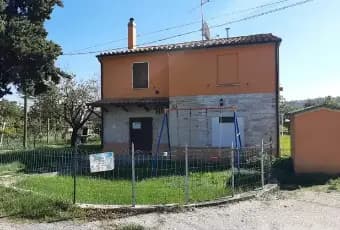 Rexer-San-Lorenzo-in-Campo-Vendesi-villetta-indipendente-con-terreno-a-San-Lorenzo-in-Campo-Facciata