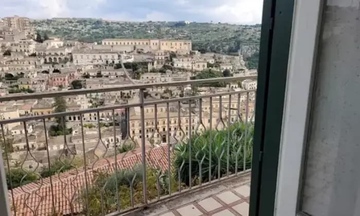 Rexer-Modica-Vendesi-fabbricato-in-zona-panoramica-a-Modica-RG-Balcone