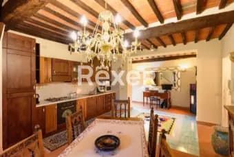 Rexer-Cortona-Appartamento-elegantissimo-e-caratteristico-utilizzabile-anche-per-uso-turistico-Cucina
