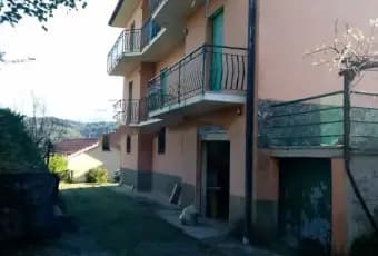 Rexer-Carro-Vendesi-appartamento-in-Via-Italia-a-Carro-Terrazzo