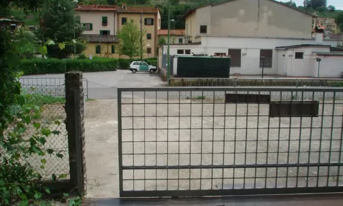 Rexer-Rignano-sullArno-EX-FABBRICATO-ARTIGIANALE-Terrazzo