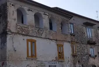 Rexer-SantAngelo-a-Fasanella-Vemdesi-abitazione-ristrutturata-corso-apollo-Facciata