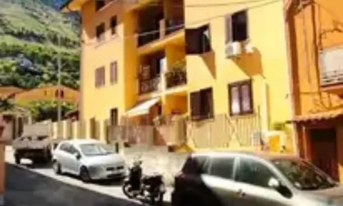 Rexer-Palermo-Vendesi-appartamento-a-villaciambra-Facciata