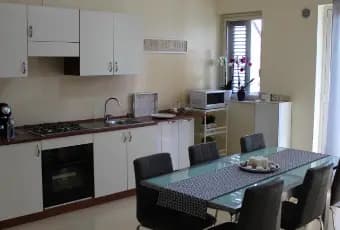 Rexer-Piazza-Armerina-Bellissimo-Appartamento-su-Due-Piani-con-Garage-in-Zona-Residenziale-Prestigiosa-Cucina