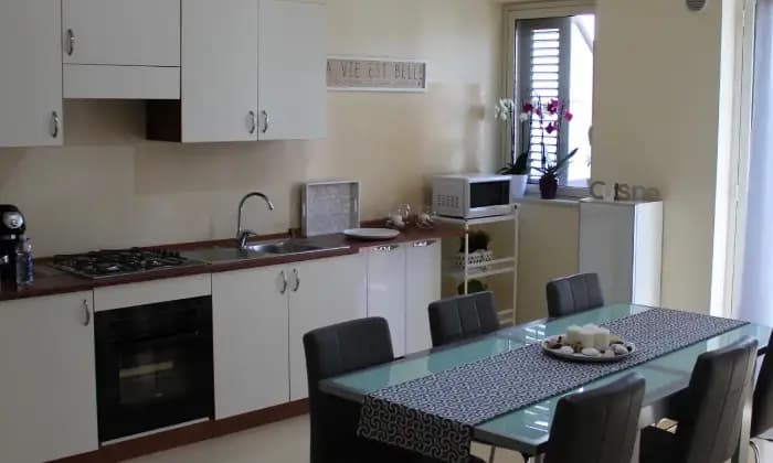 Rexer-Piazza-Armerina-Bellissimo-Appartamento-su-Due-Piani-con-Garage-in-Zona-Residenziale-Prestigiosa-Cucina