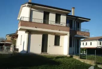 Rexer-Agna-Villa-bifamiliare-via-Giovanni-Battista-Cromer-Centro-Agna-Giardino