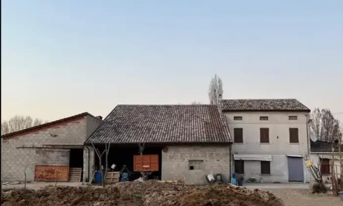 Rexer-Mariana-Mantovana-Casa-in-vendita-in-Corte-Scopatella-a-Mariana-Mantovana-Giardino