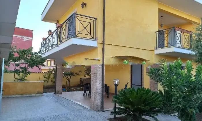 Rexer-Pomezia-Villa-bifamiliare-in-via-delle-Margherite-Campo-Jemini-Pomezia-Giardino
