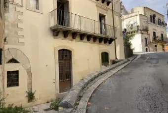 Rexer-Ragusa-Casa-storica-in-Via-Giacomo-Sammito-Ragusa-Terrazzo