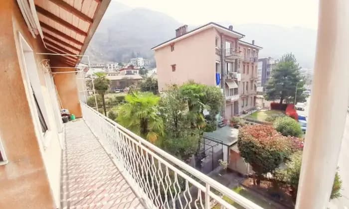 Rexer-Omegna-Vendesi-appartamento-via-Antonio-Pacinotti-Omegna-Balcone