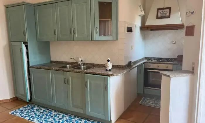 Rexer-Arzachena-Bilocale-via-Beddasta-localit-LISCIA-DI-VACCA-Porto-Cervo-Comune-di-Arzachena-Cucina