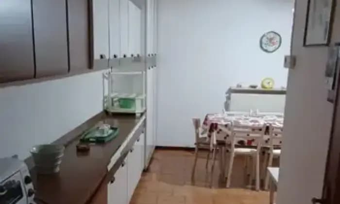 Rexer-Corte-Brugnatella-Vendesi-appartamento-in-Marsaglia-Cucina