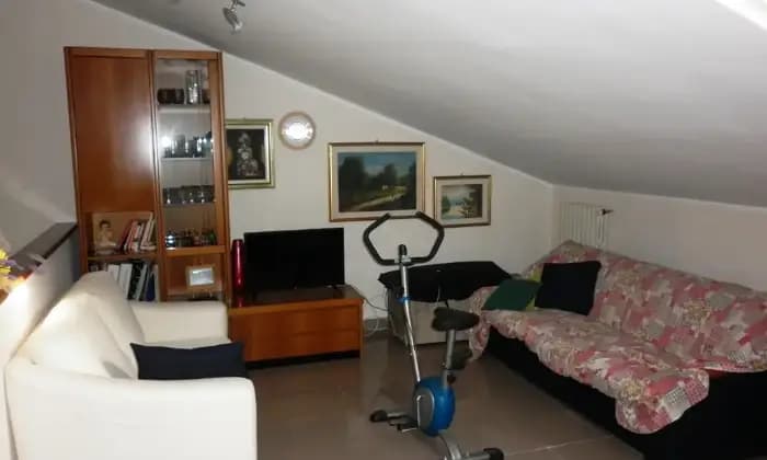 Rexer-Guglionesi-Appartamento-su-due-piani-in-vendita-in-via-Basilicata-Guglionesi-Salone