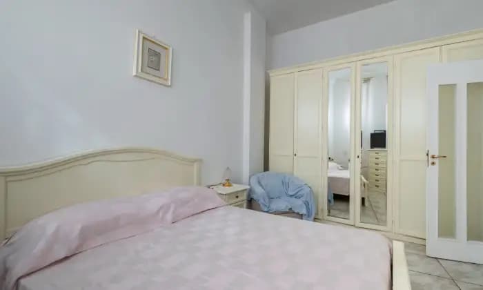 Rexer-Roma-Luminoso-e-comodo-appartamento-in-zona-tranquilla-NUDA-PROPRIETA-CAMERA-DA-LETTO