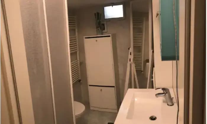 Rexer-Firenze-Vendesi-appartamento-in-Via-Bernardino-Ramazzini-a-Firenze-Bagno