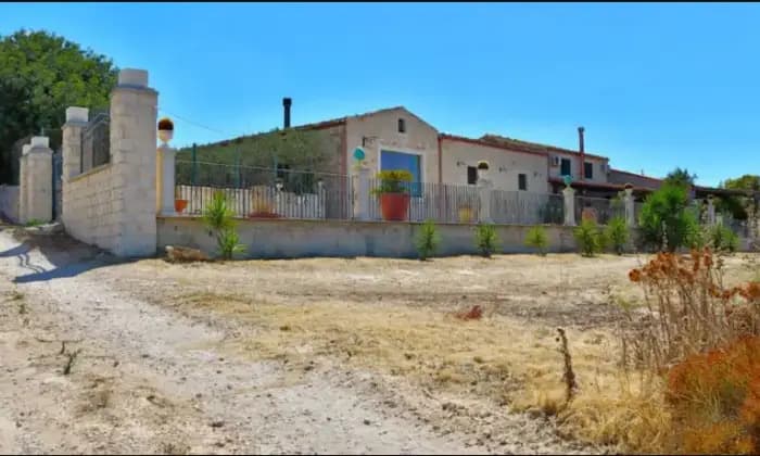 Rexer-Ragusa-Masseria-in-vendita-in-Contrada-Cerasella-a-Ragusa-Terrazzo