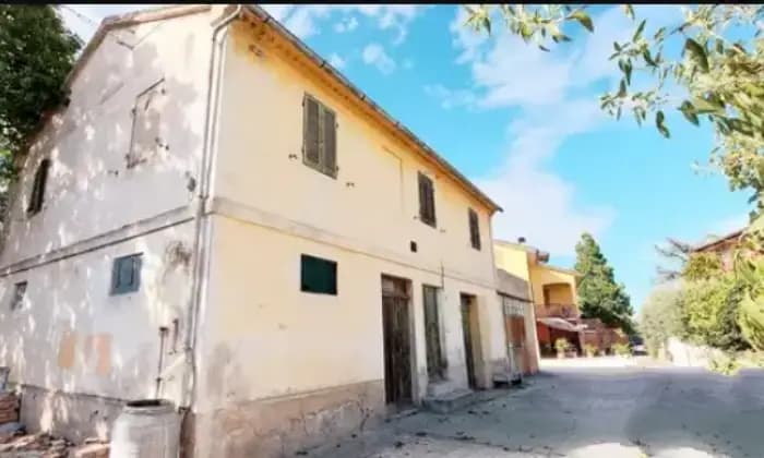 Rexer-Montefelcino-Vendesi-casa-indipendente-con-terreno-a-MONTEFELCINO-Terrazzo