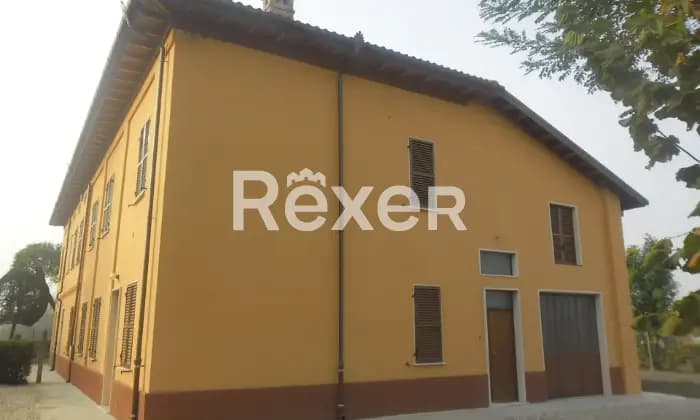 Rexer-Alessandria-Immobile-storico-interamente-ristrutturato-immerso-in-ampia-area-a-verde-Giardino