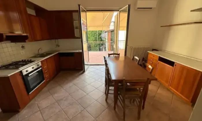 Rexer-Reggello-Appartamento-in-vendita-in-via-Andrea-del-Sarto-Cancelli-Reggello-Cucina