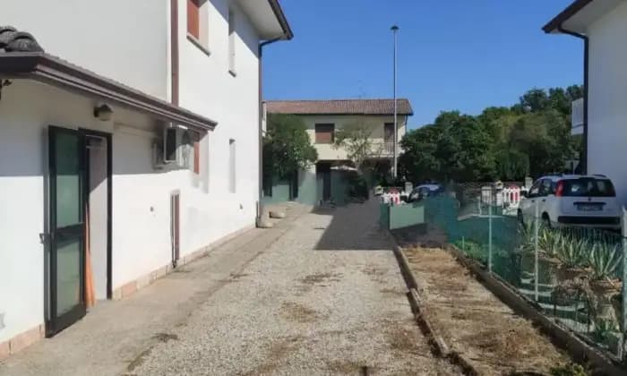 Rexer-Copparo-Vendesi-villa-in-Via-Italo-Svevo-a-Tamara-Copparo-Terrazzo