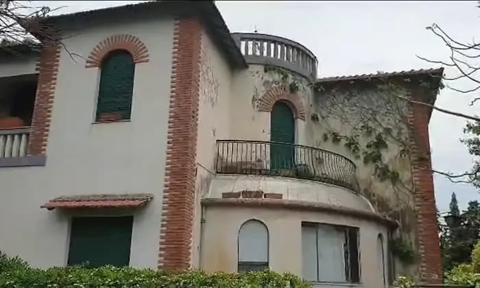 Rexer-San-Pietro-Clarenza-Villa-in-vendita-in-via-Umberto-San-Pietro-Clarenza-Terrazzo