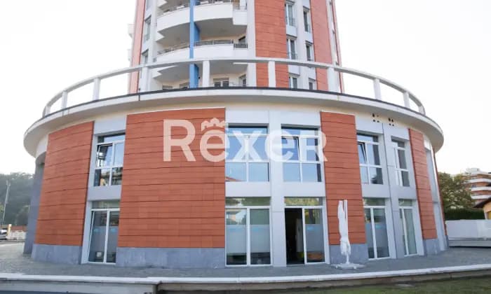 Rexer-Borgomanero-Ufficio-nuova-costruzione-classe-energetica-A-Giardino