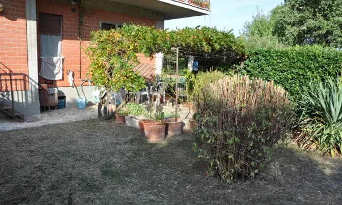 Rexer-Sarteano-APPARTAMENTO-CON-GIARDINO-Giardino