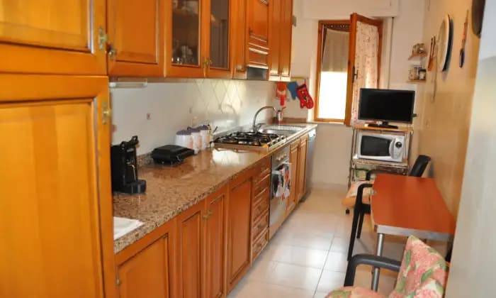 Rexer-Sarteano-APPARTAMENTO-CON-GIARDINO-Cucina