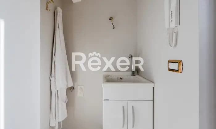 Rexer-Altamura-Sfarzoso-appartamento-in-centro-ad-Altamura-BAGNO
