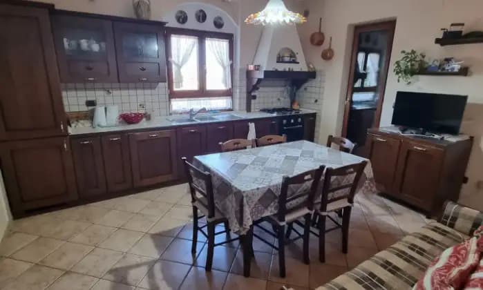 Rexer-Strongoli-Vendesi-villa-con-panorama-mozzafiato-Cucina