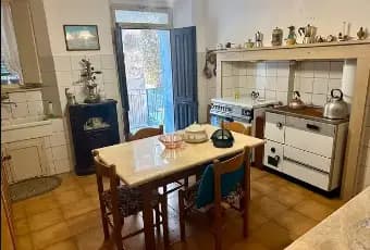Rexer-Roccalbegna-Casa-indipendente-spettacolare-in-vendita-a-ROCCALBEGNA-GR-Cucina