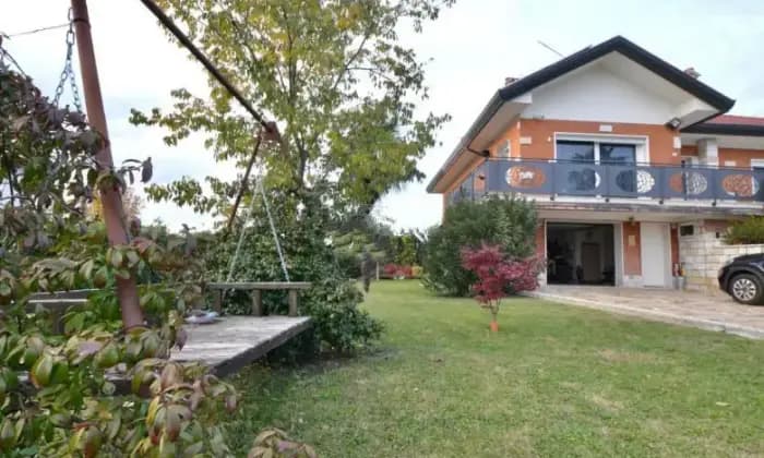 Rexer-San-Don-di-Piave-Villa-in-vendita-in-via-Calvecchia-San-Don-di-Piave-Giardino