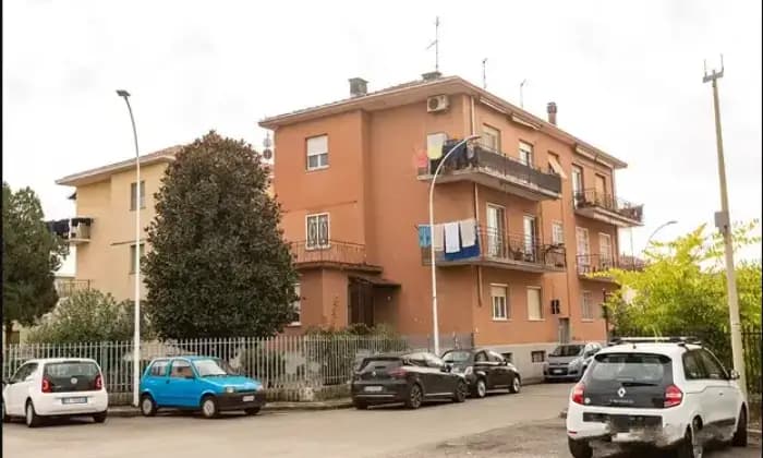 Rexer-Pavia-Trilocale-in-vendita-in-via-Lombardia-a-Pavia-Giardino