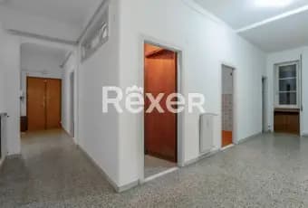 Rexer-Roma-Ampio-appartamento-in-zona-tranquilla-ma-centrale-SALONE