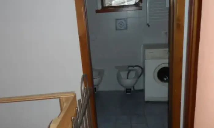 Rexer-Dubino-Casa-di-paese-in-vendita-in-via-Centrale-Bagno