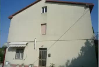 Rexer-Osimo-Casa-colonica-in-vendita-in-via-Recanati-ad-Osimo-Terrazzo