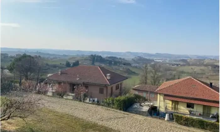 Rexer-Castagnole-delle-Lanze-Immobile-in-vendita-in-via-IV-Novembre-Castagnole-delle-Lanze-Terrazzo