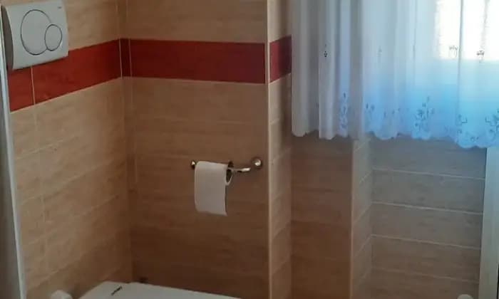 Rexer-LAquila-Vendo-appartamento-in-ottime-condizioni-con-terrazzo-e-giardino-Bagno