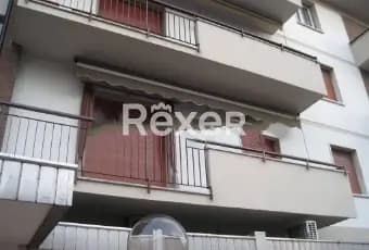 Rexer-MontecatiniTerme-Vendesi-Appartamento-via-Marruota-MontecatiniTerme-Garage