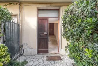 Rexer-Camaiore-Appartamento-in-vendita-in-dAnnunzio-a-Camaiore-GIARDINO