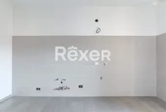 Rexer-Scandicci-Ampio-e-luminoso-appartamento-con-terrazzo-CUCINA