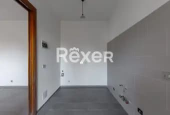 Rexer-Scandicci-Ampio-e-luminoso-appartamento-con-terrazzo-CUCINA