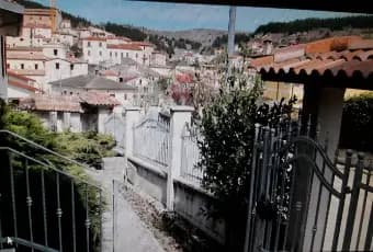 Rexer-Goriano-Sicoli-Appartamento-via-Cavalieri-di-Vittorio-Veneto-a-Goriano-Sicoli-Giardino