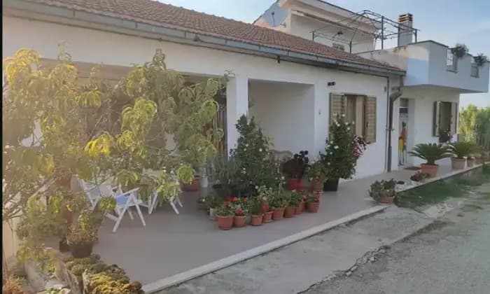 Rexer-Monteodorisio-Casa-singola-in-Strada-Comunale-Vallita-a-Monteodorisio-Giardino