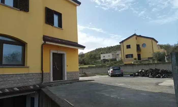 Rexer-Avigliano-Villetta-nuova-a-castel-lagopesole-Giardino