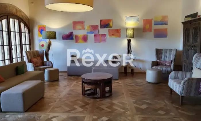 Rexer-Campi-Bisenzio-Appartamento-in-vendita-nel-centro-storico-di-Campi-Bisenzio-Salone
