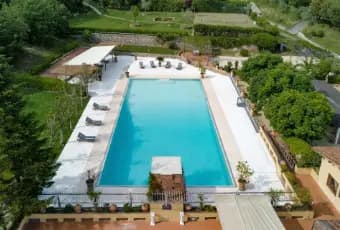 Rexer-Firenze-Villa-con-piscina-Firenze-colline-Giardino